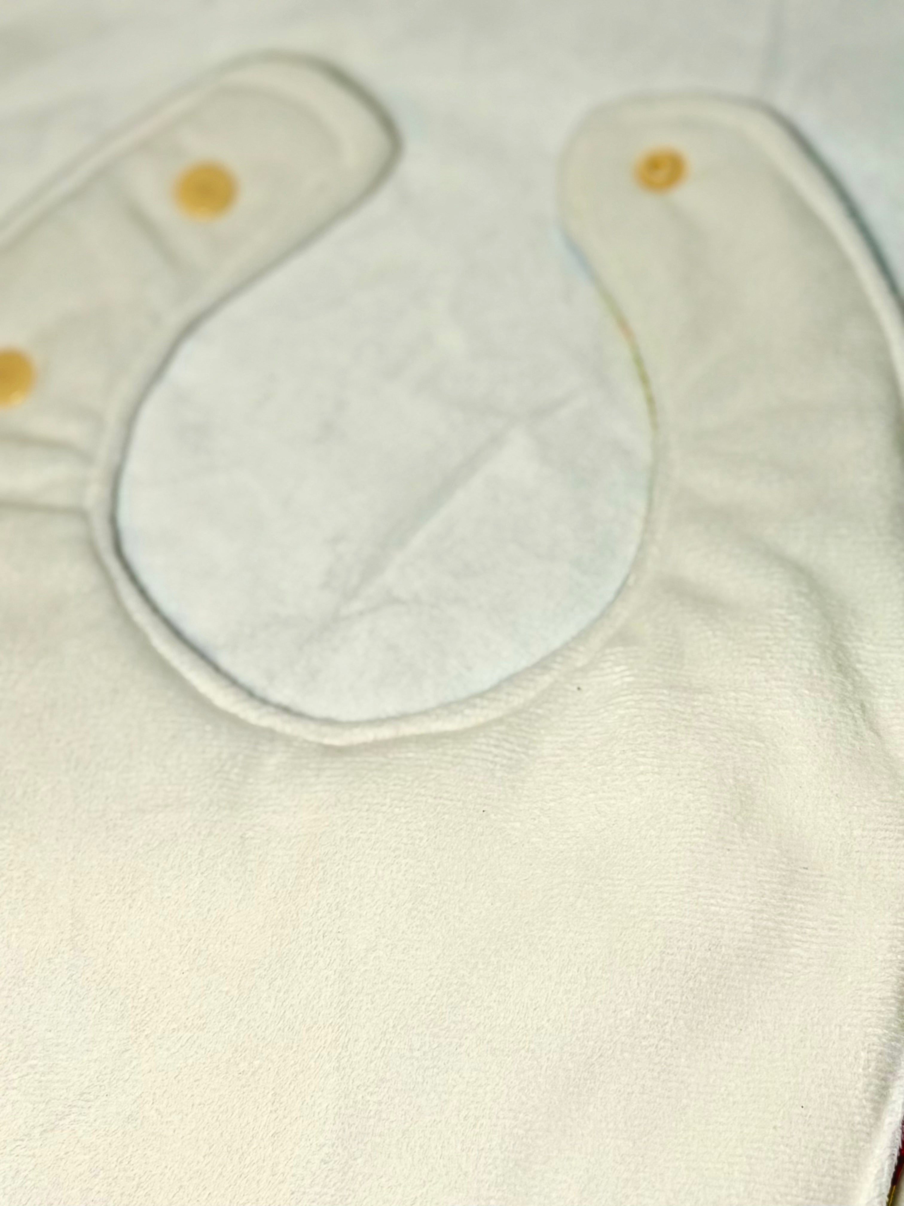 Handmade Hot Air Balloon Baby Bib | Absorbent Feeding Beeb | Drool Bib for Babies & Todddlers