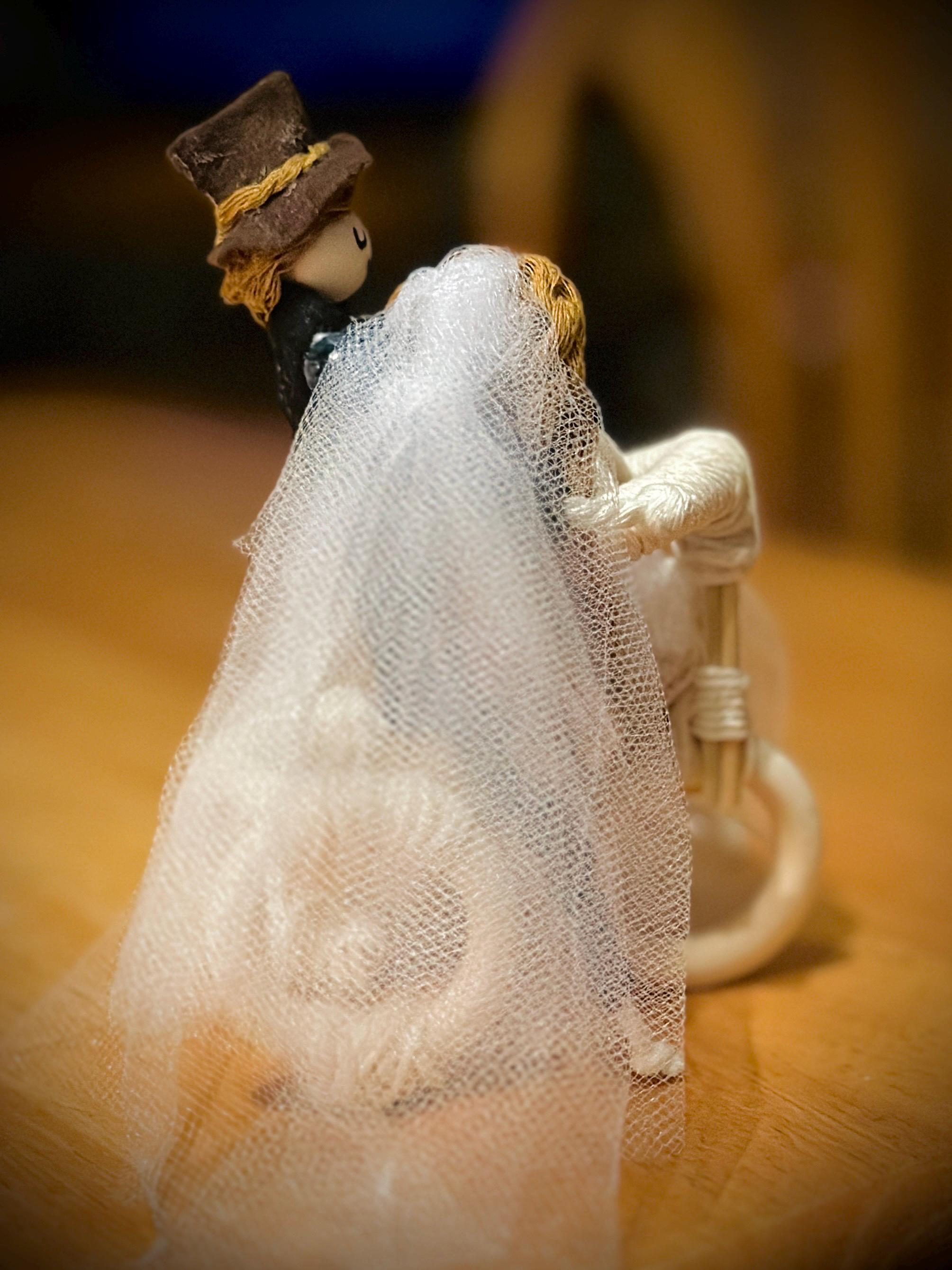 Custom Macramé Cake Topper | Boho Wedding Bride Groom Fiber Art